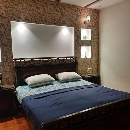 3 Bedroom Furnished Holiday Home Near Valencia Town, Lake City & Ring Road Лахор Экстерьер фото