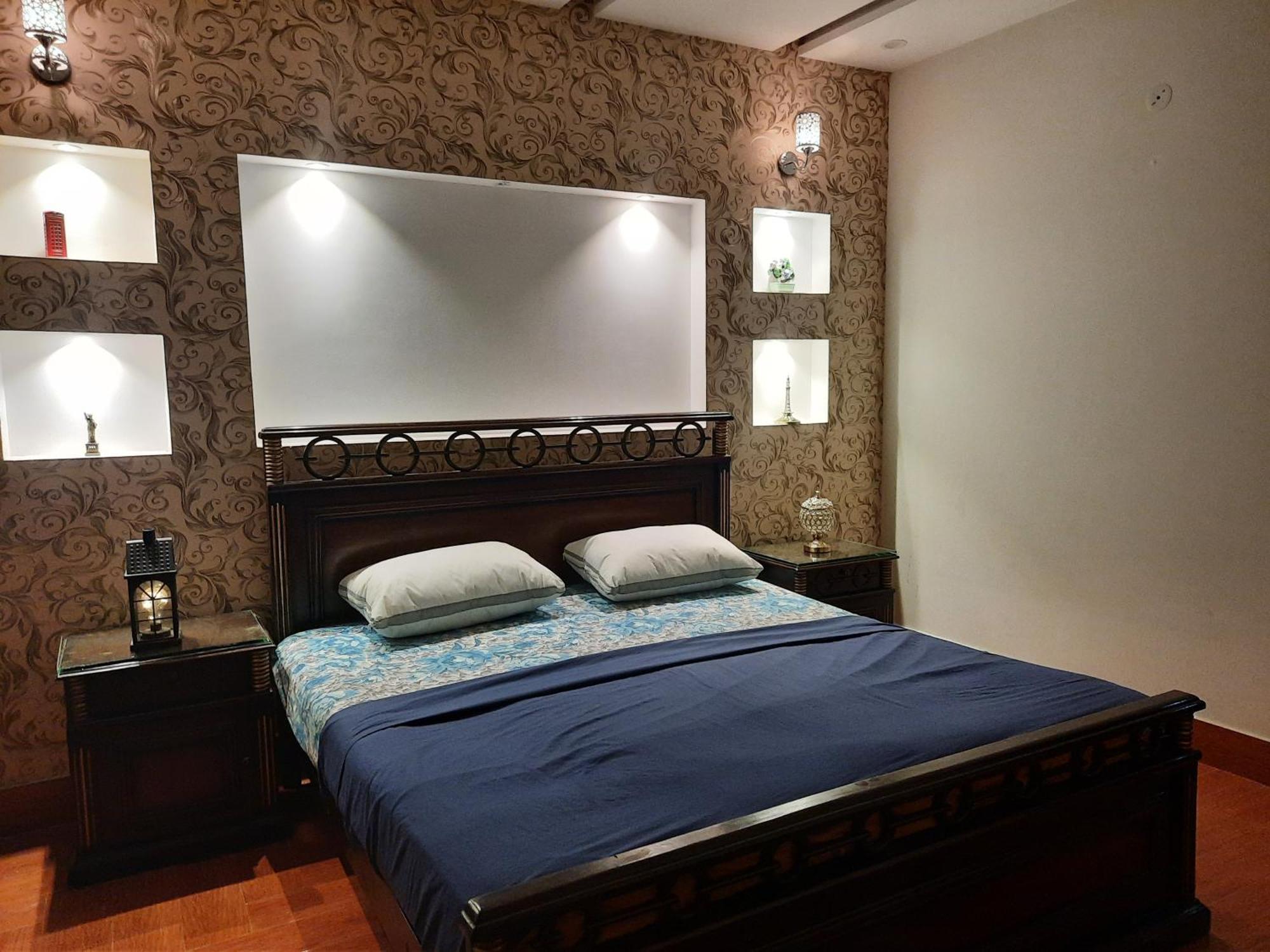 3 Bedroom Furnished Holiday Home Near Valencia Town, Lake City & Ring Road Лахор Экстерьер фото